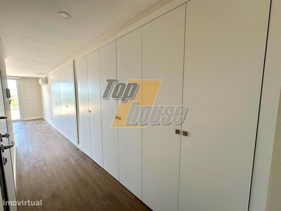 Apartamento T2 Novo Para Arrendar | Costa Da Caparica