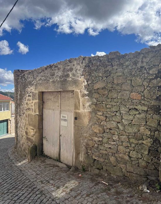 Casa em Ruínas Vilarinho da Castanheira
