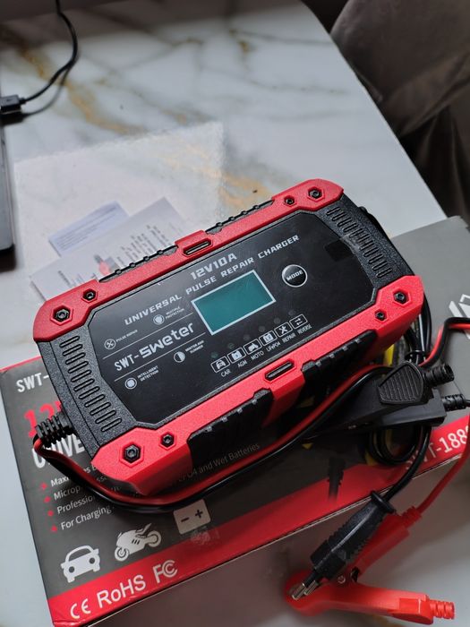 Зарядний пристрій 12в 10а новий