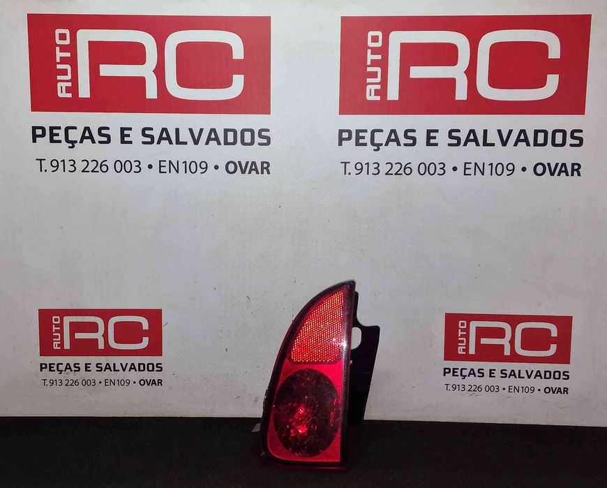 Farolim Nevoeiro Trás Direito 8200027154 - RENAULT ESPACE IV