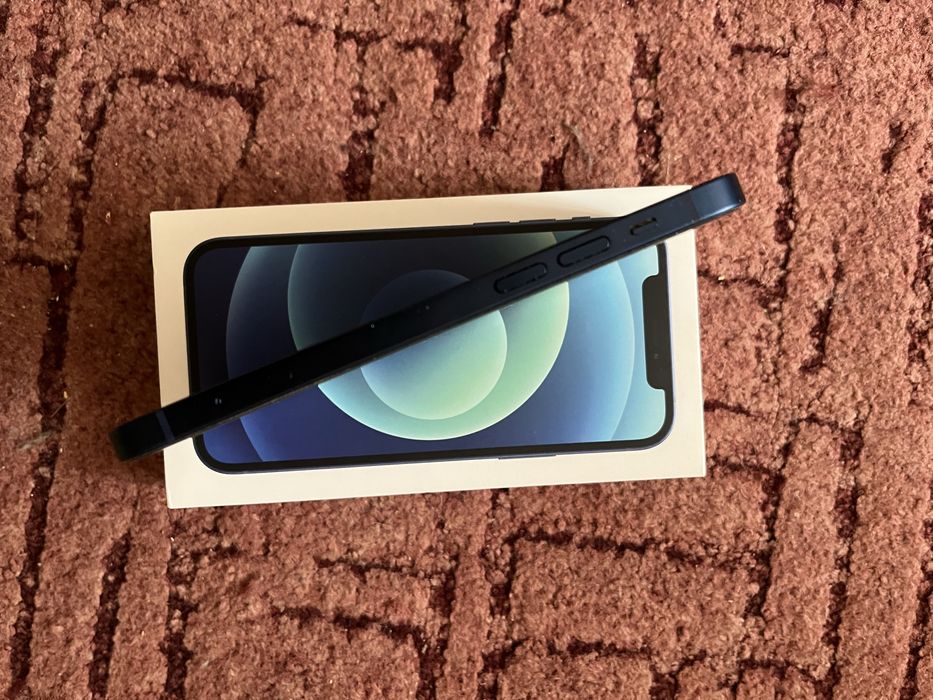 IPhone 12 ,128 Neverlock в хорошем состоянии