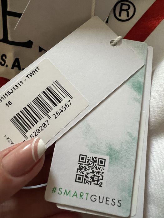 T-shirt damski Guess