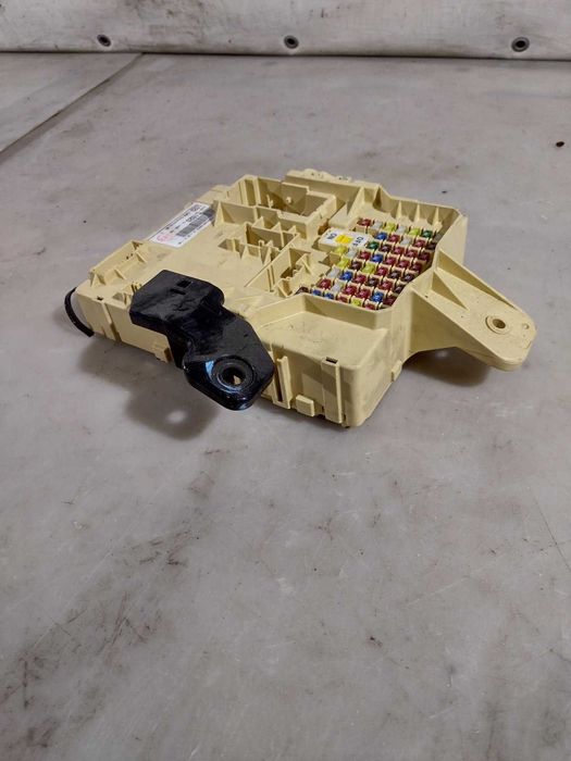 Hyundai Sonata 15-17 Блок предохранителей подторпедный / Соната