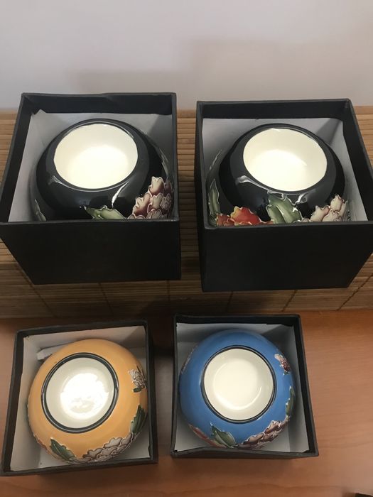 Suportes velas tealight em louça  e tabuleiroGato Preto