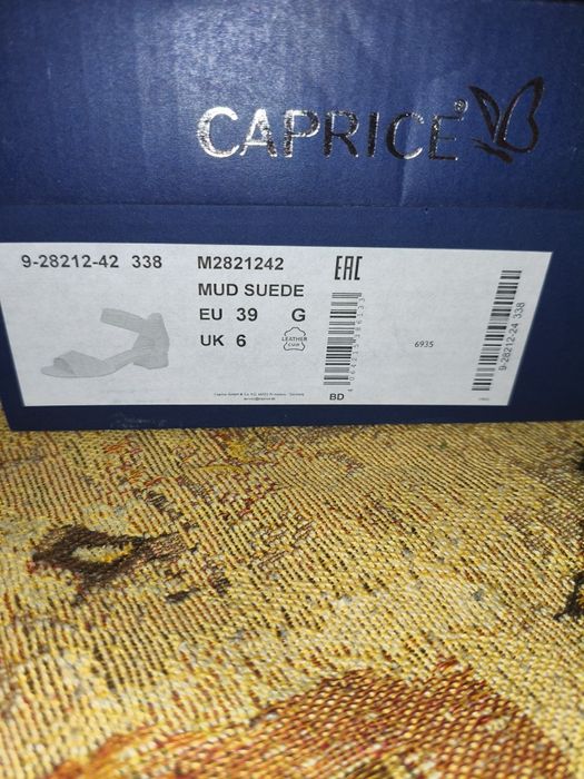 Босоніжки нові Caprice