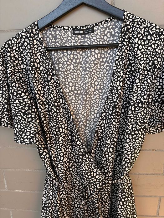 Vestido curto novo