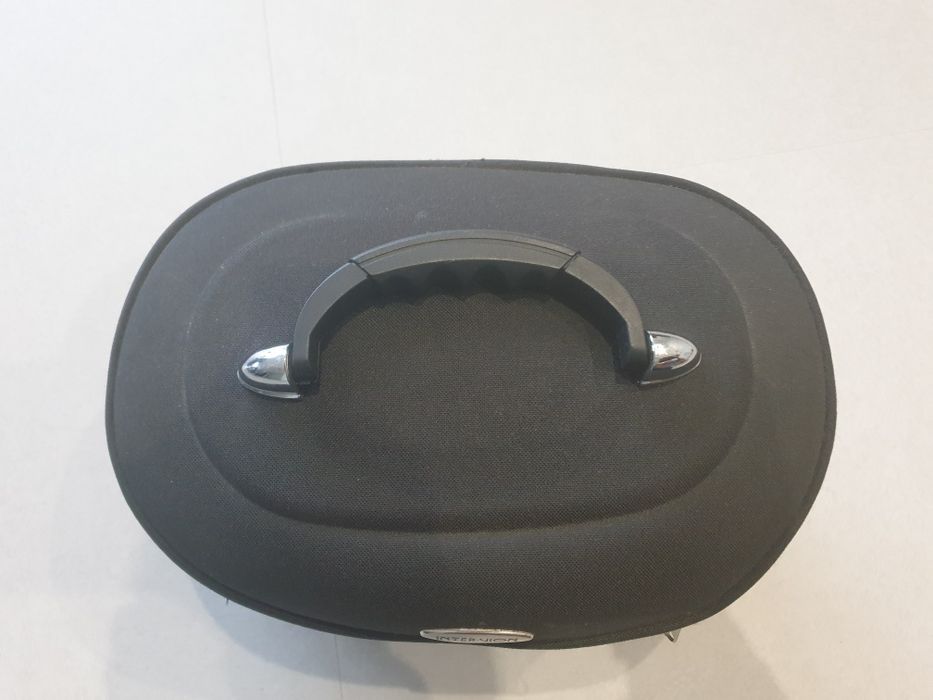 Kuferek kosmetyczny czarny