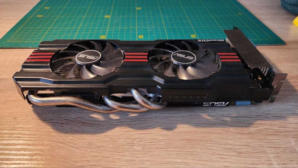 відеокарата ASUS GeForce GTX 660 DC II GDDR5