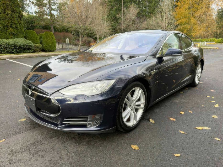 Tesla Model S      2013