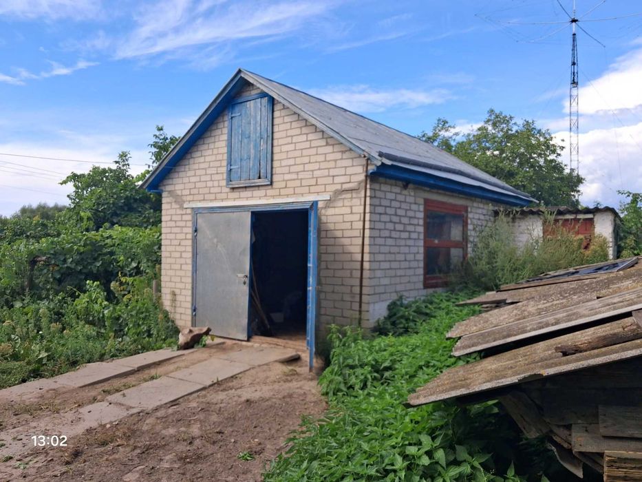 .Продаж будинку у с. Мельники, Золотоніського району.
