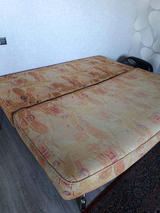 Продам диван-тахту