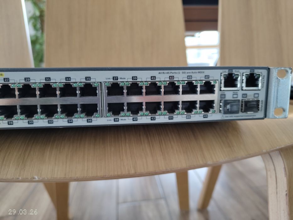 Switch HP zarządzalny 2620-48 PoE+