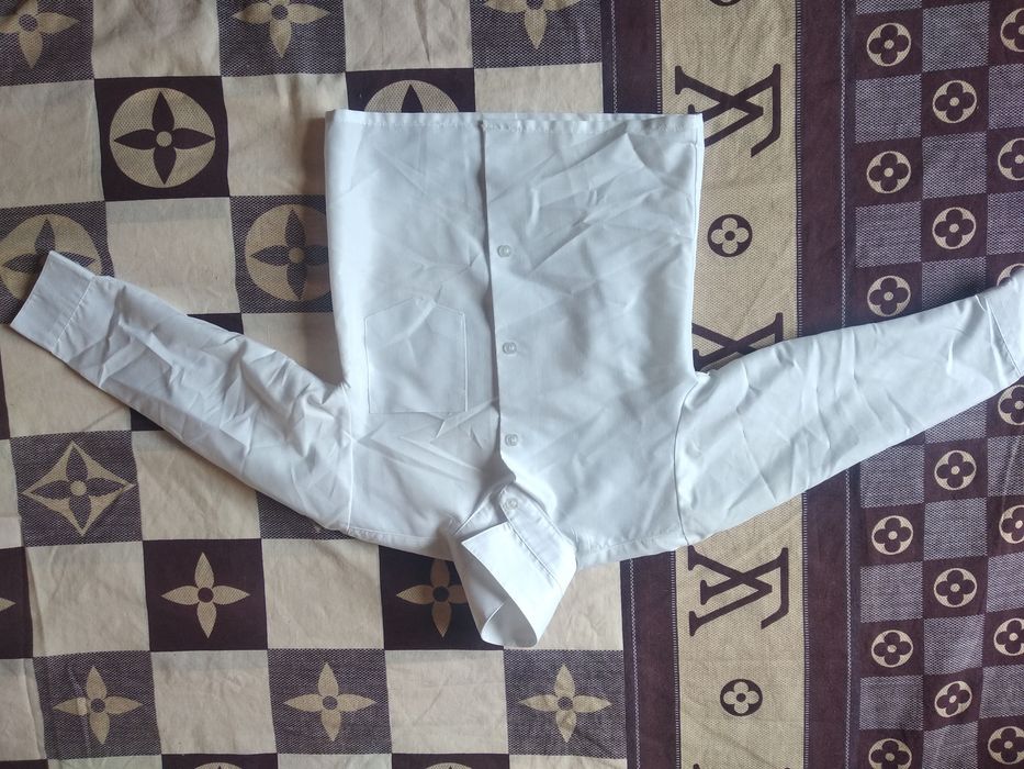 Белая рубашка на 3-4 года