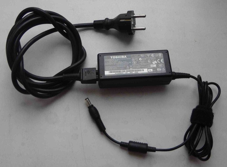 Блок питания для Toshiba 19V 3.42A 65W модель PA-1650-02