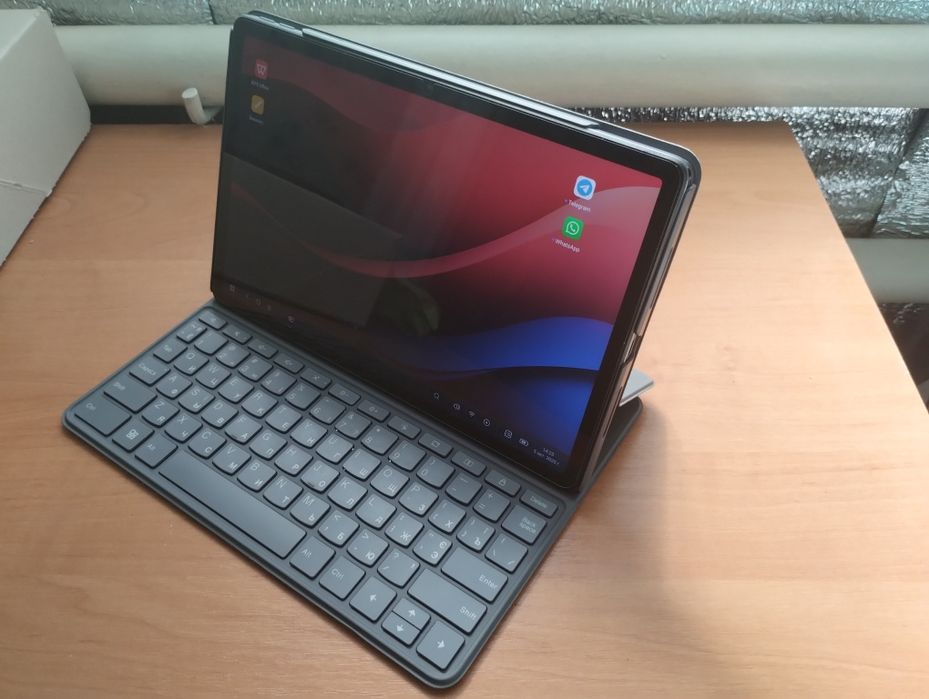 Lenovo Tab K11 + клавіатура, стилус, захисне село, додатковий чохол