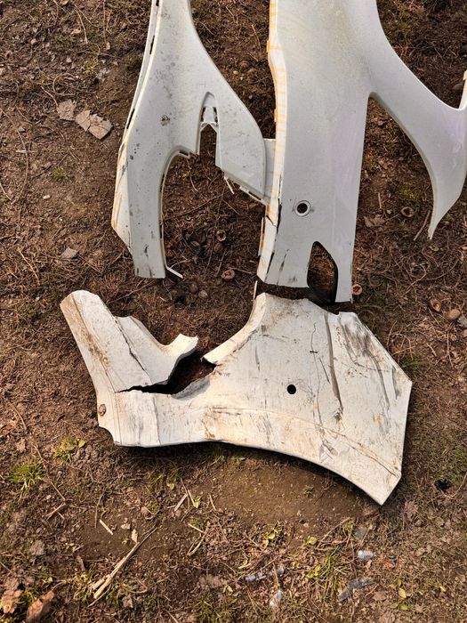 Бампер ,крило w242,w246 Мерседес