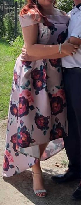 Sukienka Chi Chi London 44 asymetryczna hiszpanka róże fiolet