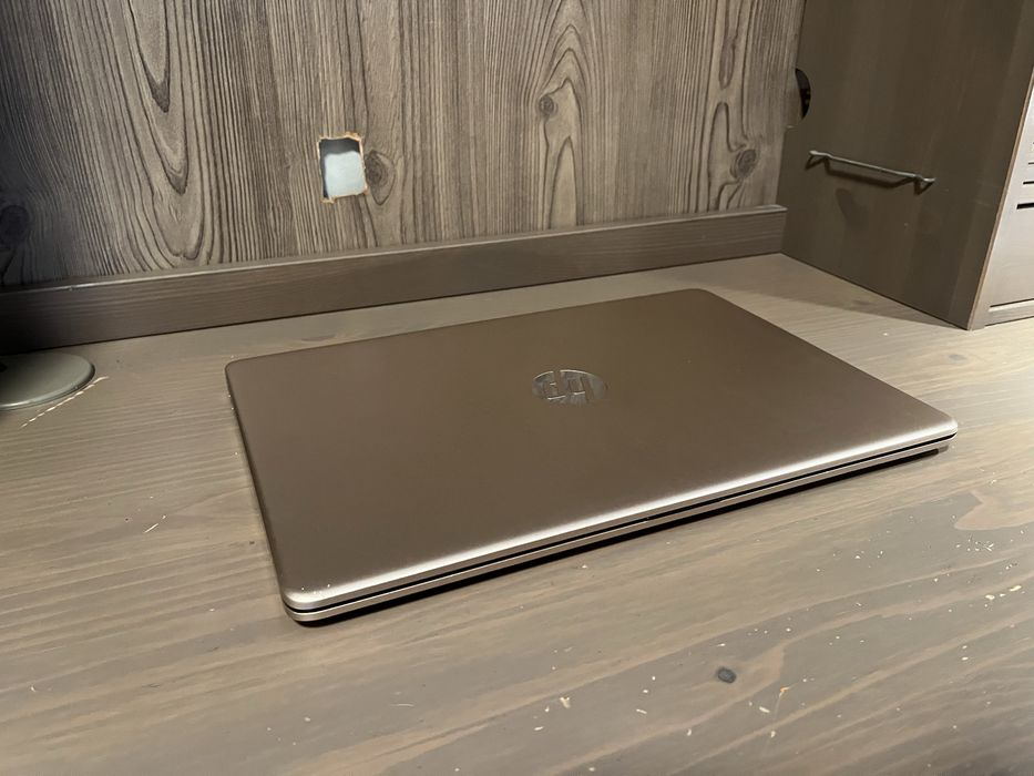 Laptop HP, dotykowy ekran!