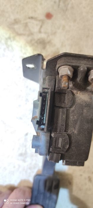 Педаль газу Dacia duster