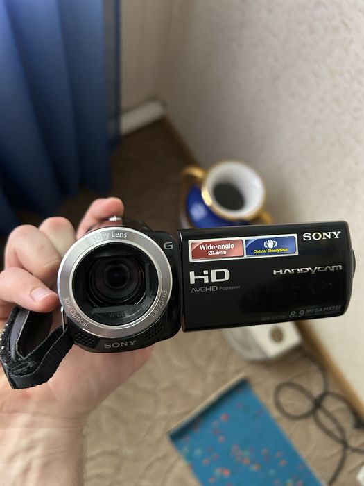 Відеокамера Sony HDX-CX250E