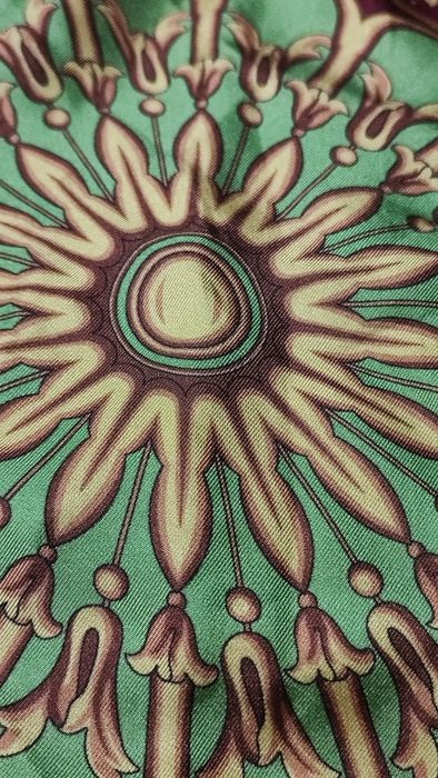 Оригинальный платок от  Versace Collection.