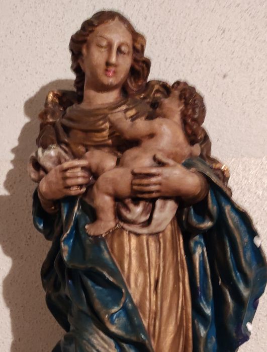 Arte sacra - Imagem de nossa senhora com o menino ao col