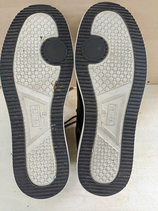 Чоловіче взуття, боти  45 розмір