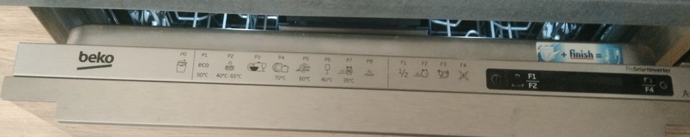 Sprzedam kosze od zmywarki beko