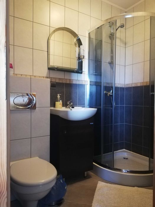 Klimatyczne pokoje z prywatną łazienką