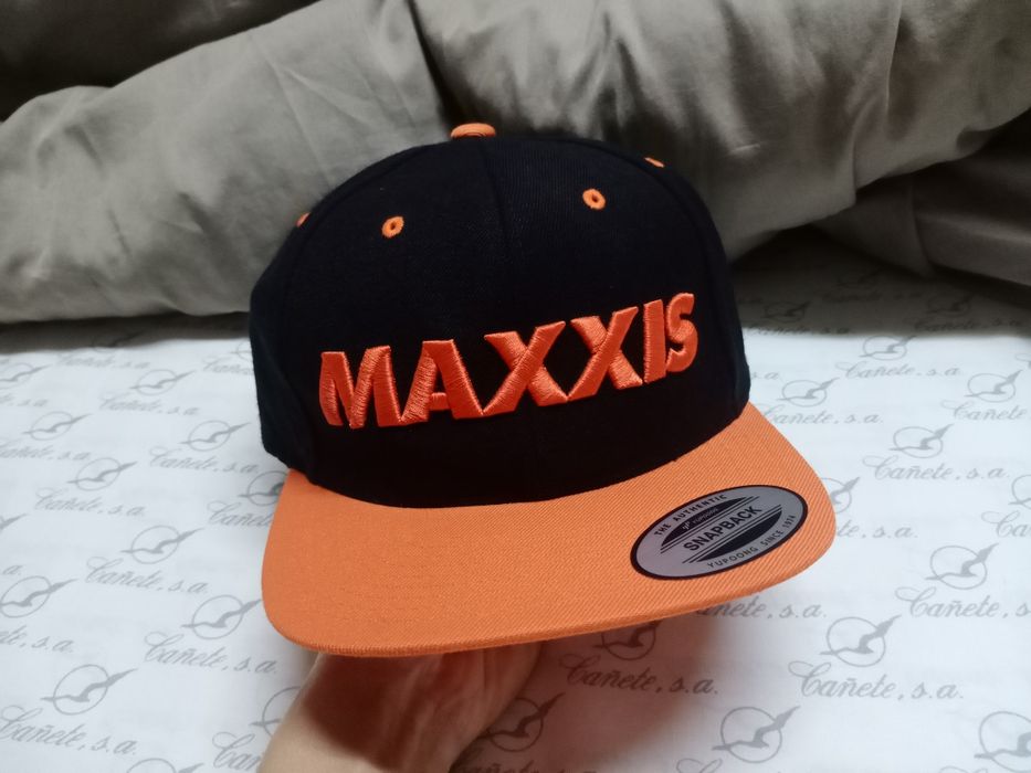 Кепка бейсболка Yupoong The Сlassics оригинал