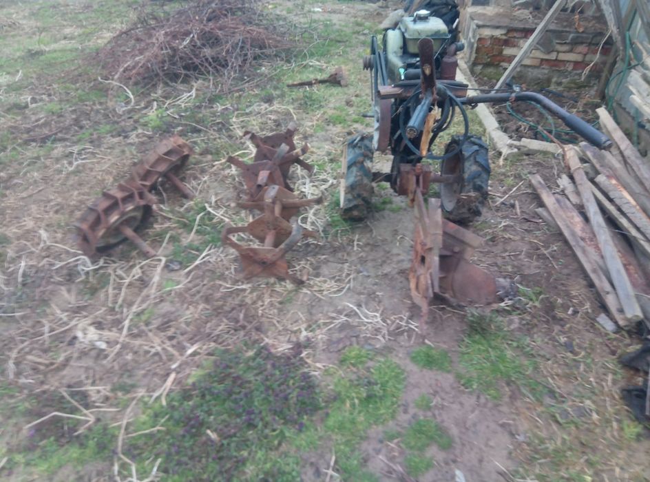 Мотоблок                                      .