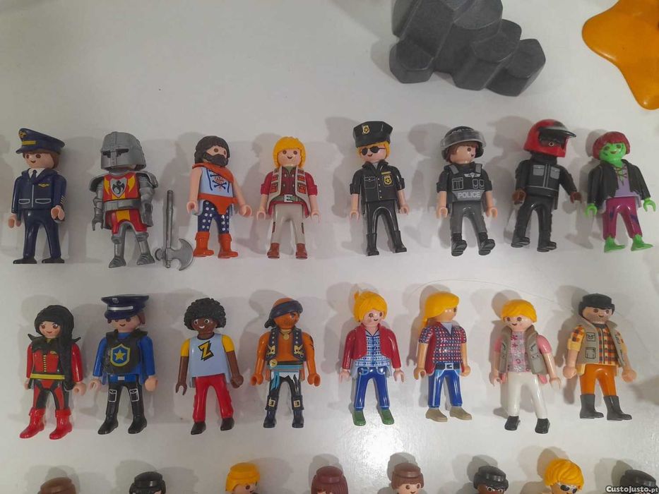 Conjunto de mais de 150 peças Playmobil