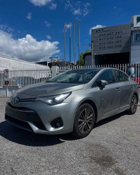 Toyota Avensis 2016 para peças