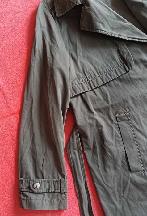 Trencz damski w kolorze ciemnej oliwki ZARA