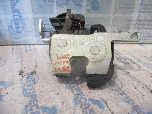 Fechadura / fecho da mala MERCEDES-BENZ Classe C (W204)