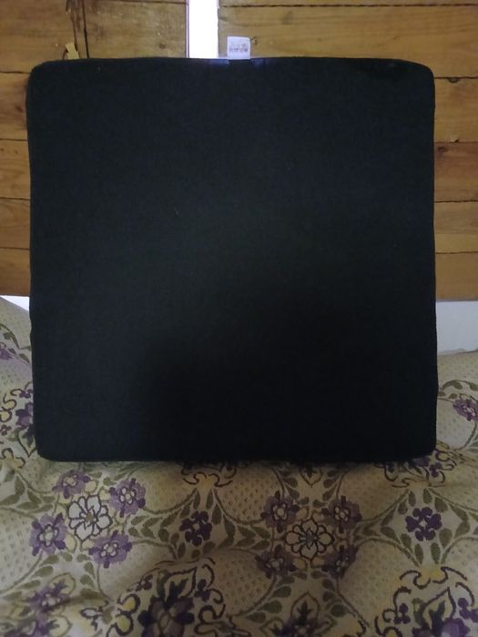 Продам подушки размер 54×55×9