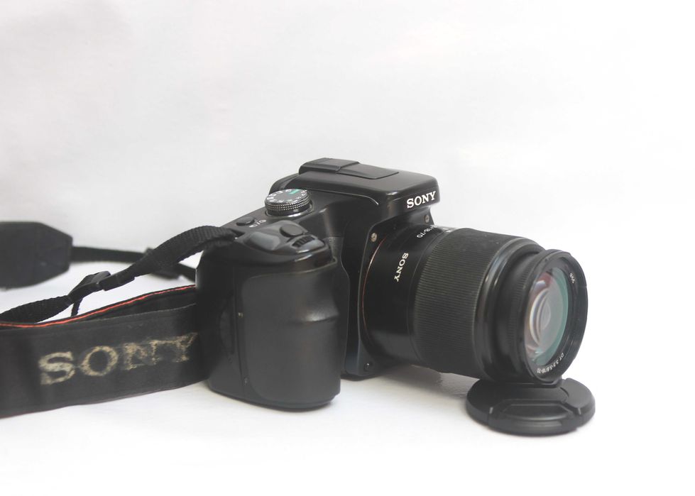 Sony A100 com lente Sony 18-70mm máquina fotográfica digital reflex