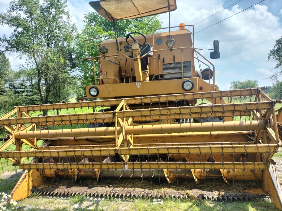 Kombajn zbożowy bizon