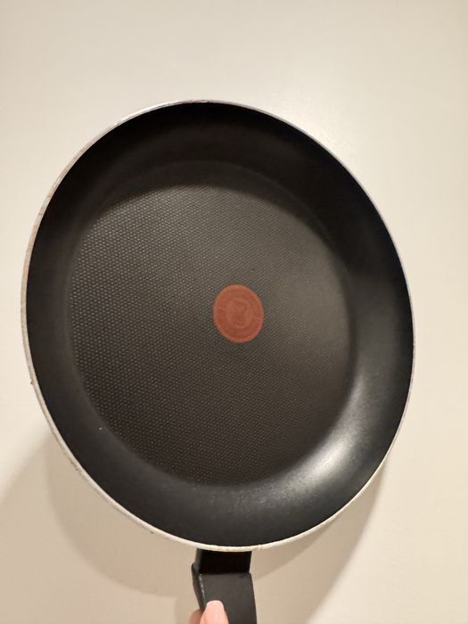 Frigideira Tefal Antiaderente 28 cm – Como Nova