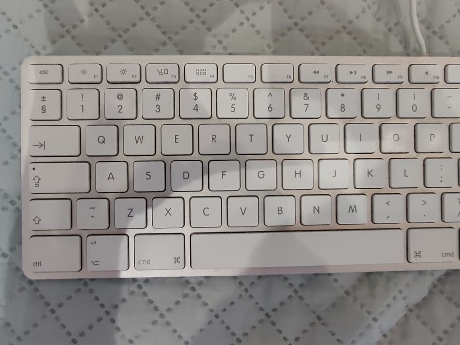 Teclado Apple usado MB 110Z/B USA layout