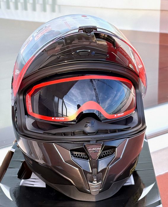 Capacete NOVO LS2 Challenger Titanio escovado (44% DESCONTO) Tam XS