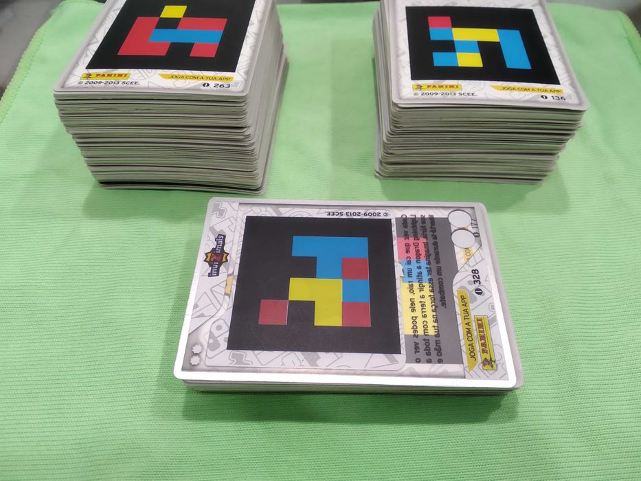 Cartas Invizimals - 222 Cartas - 37 Foil