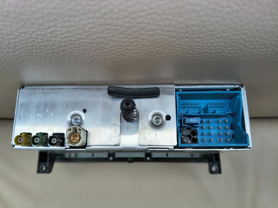 Radio samochodowe BMW Professional  X1 E84 E88 E90 LCI 9302159