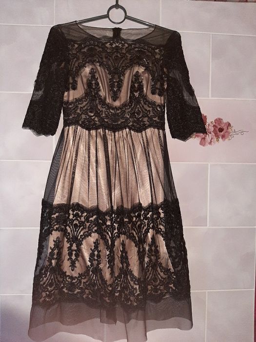 Плаття гіпюрове 42 розмір