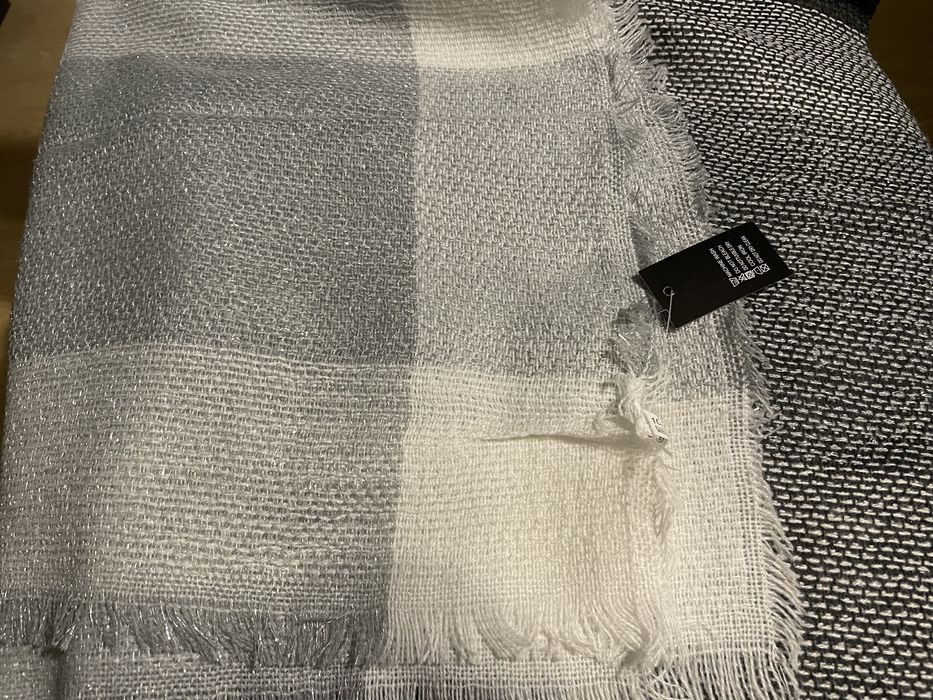 Szal chusta 140x140 nowy