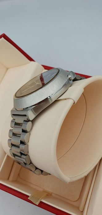 Vintage Omega Seamaster Electronic f300 Hz Chronometer - kamerton