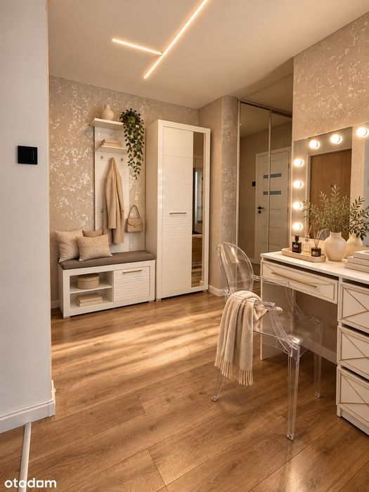 53 m² przy Koneserze | Stylowe wnętrze | Balkon | Garderoba | 75" TV