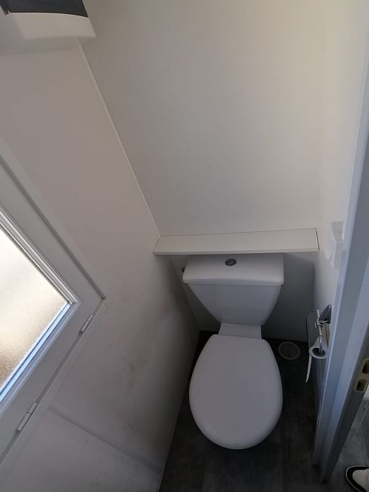 * CASA MÓVEL PRÉ-FABRICADA NA OCASIÃO TRIGANO DE 6X4 METROS EM LEIRIA.