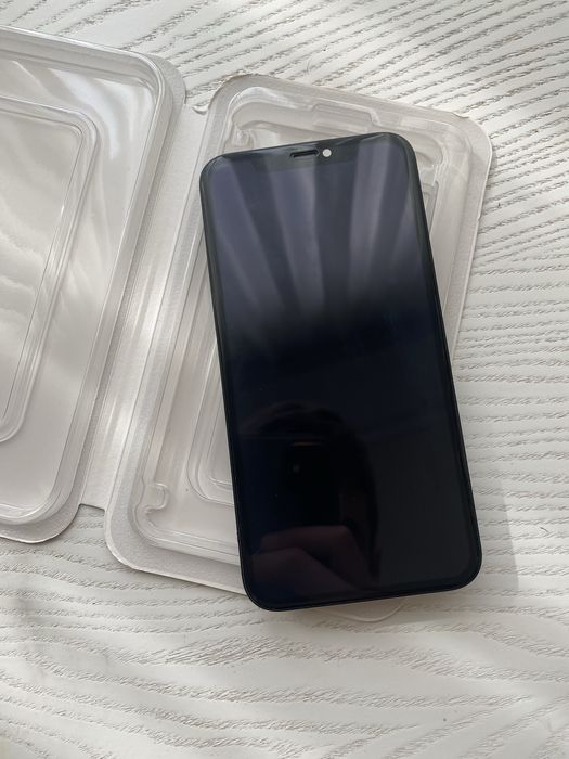 Екран на айфон 11(на запчастини)