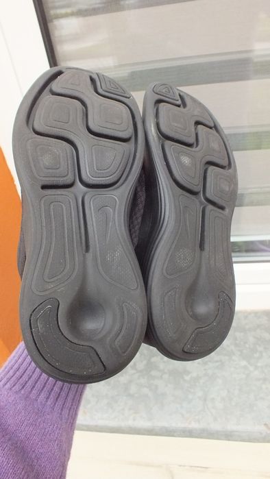 Super buty sportowe marki Nike w roz 42,5